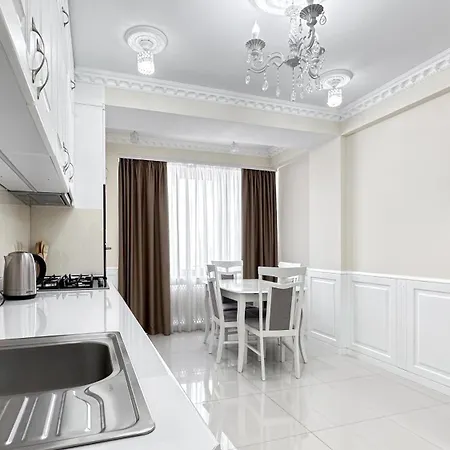 Premier Ultra Apartments Central In Chisinau Exterior photo